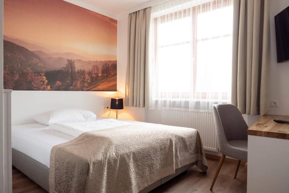 Gasthof Pack "Zur Lebing Au" Hartberg Bagian luar foto