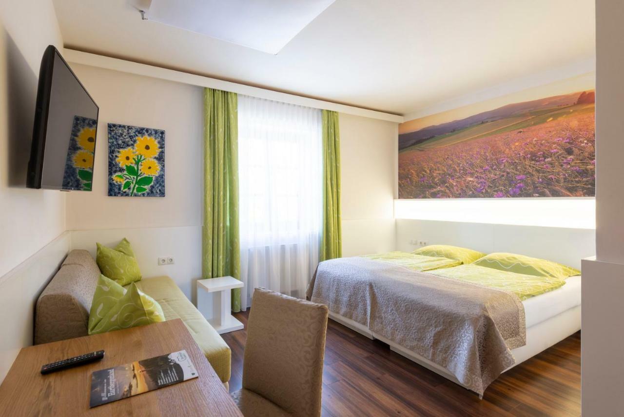 Gasthof Pack "Zur Lebing Au" Hartberg Bagian luar foto